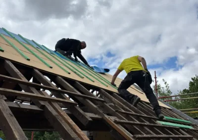 Duurzame dakrenovatie met natuurlijke isolatiematerialen in Sas van Gent